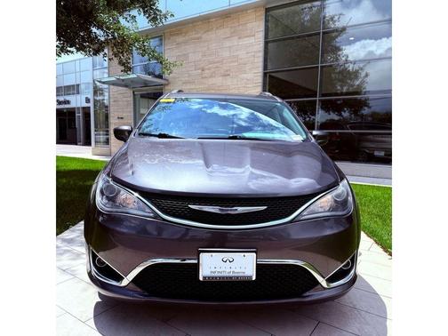 Granite Crystal Clearcoat Metallic 2020 Chrysler Pacifica Touring-L