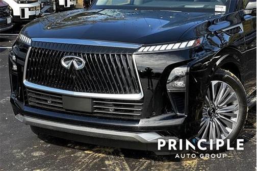 2025 INFINITI QX80 Luxe