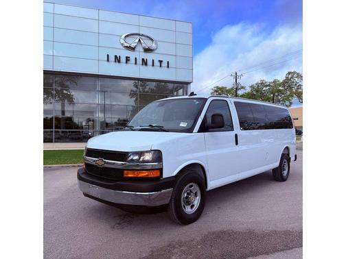 Summit White 2025 Chevrolet Express 3500 LT