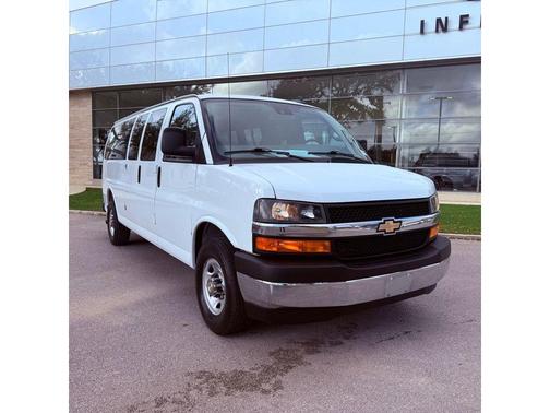 Summit White 2025 Chevrolet Express 3500 LT