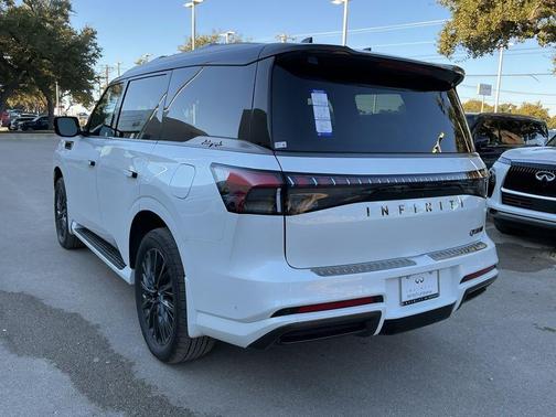 2t Radiant Whit 2026 INFINITI QX80 AUTOGRAPH