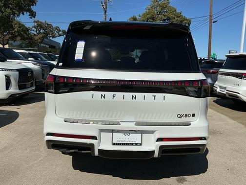 2026 INFINITI QX80 AUTOGRAPH