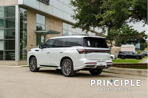 2025 INFINITI QX80 SENSORY