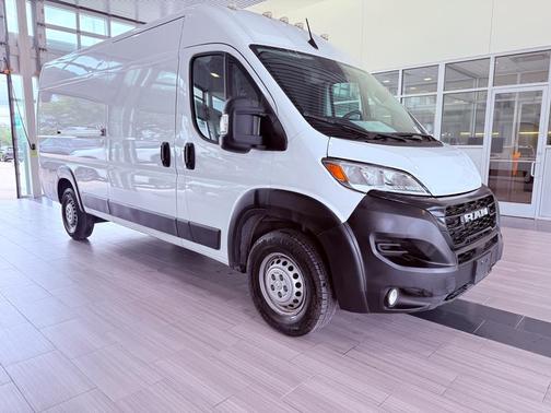 Bright White Clearcoat 2025 RAM ProMaster 3500 High Roof