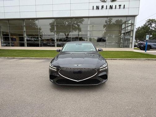 Makalu Gray 2025 Genesis G70 2.5T