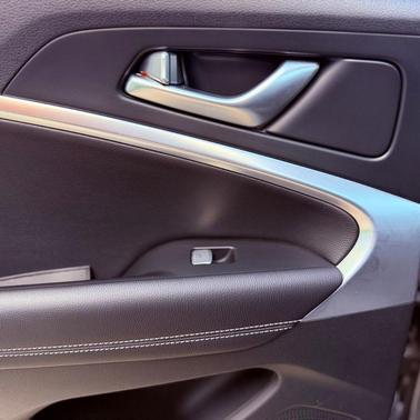 Makalu Gray 2025 Genesis G70 2.5T