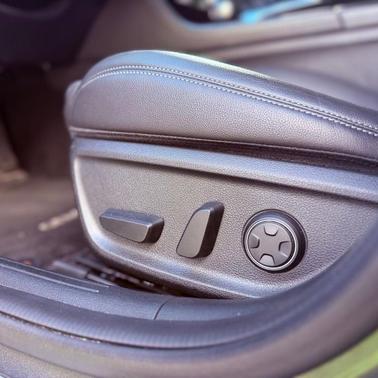 Makalu Gray 2025 Genesis G70 2.5T