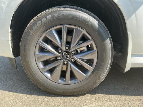 2026 INFINITI QX80 PURE