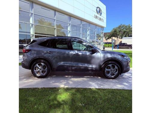 Carbonized Gray Metallic 2025 Ford Escape ST-Line