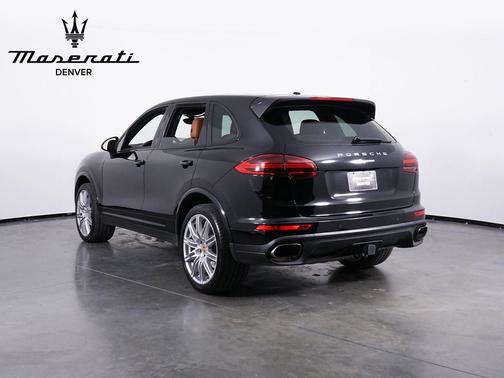 2017 Porsche Cayenne Platinum Edition