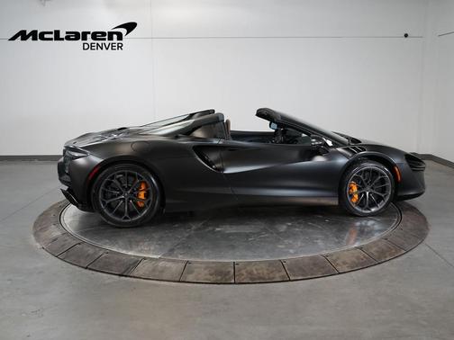 2025 McLaren Artura Performance