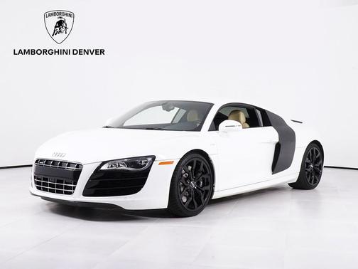 Ibis White / Black Roof 2011 Audi R8 5.2 quattro