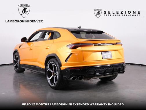 2022 Lamborghini Urus Pearl Capsule