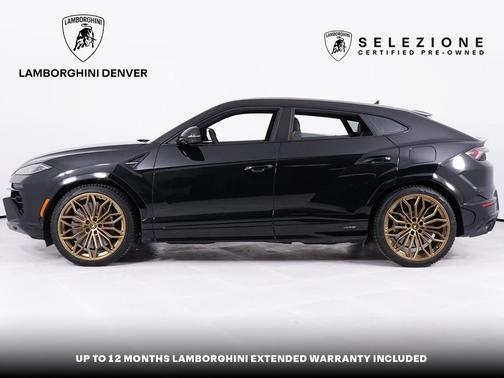 Nero Helene Metallic 2025 Lamborghini Urus SE