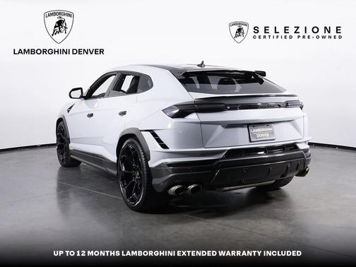 2023 Lamborghini Urus Performante
