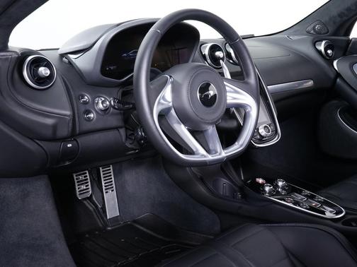 2025 McLaren GTS TECHLUX