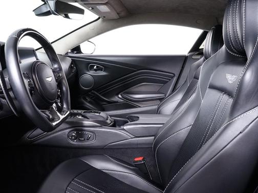 2019 Aston Martin Vantage Base
