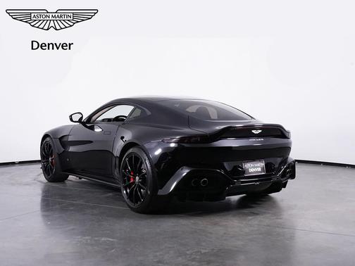 2019 Aston Martin Vantage Base