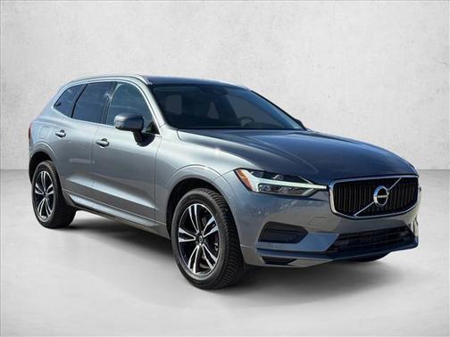 2020 Volvo XC60 T5 Momentum