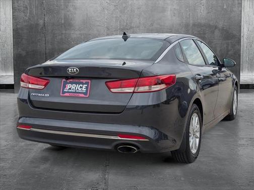 2017 Kia Optima LX