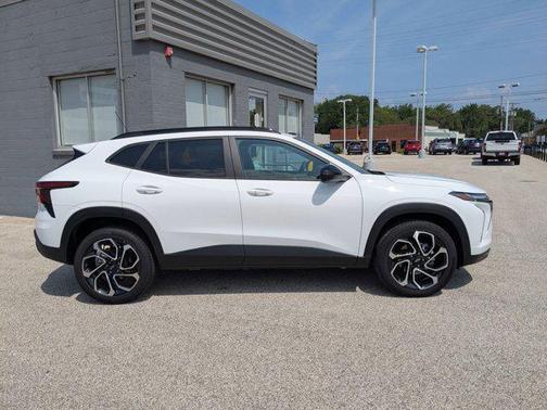 2025 Chevrolet Trax FWD 2RS