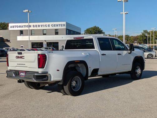 2025 GMC Sierra 3500 Base