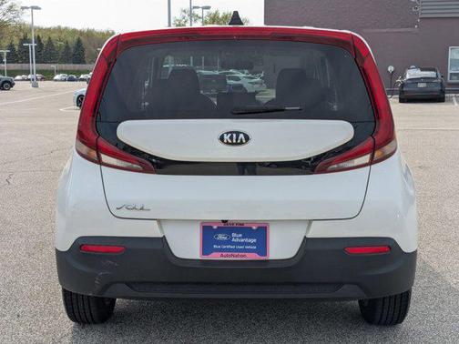 Snow White Pearl 2021 Kia Soul LX