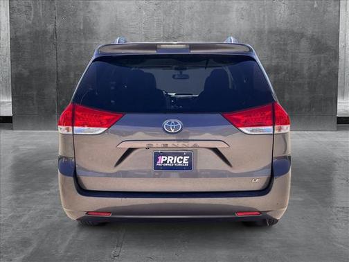 2013 Toyota Sienna LE