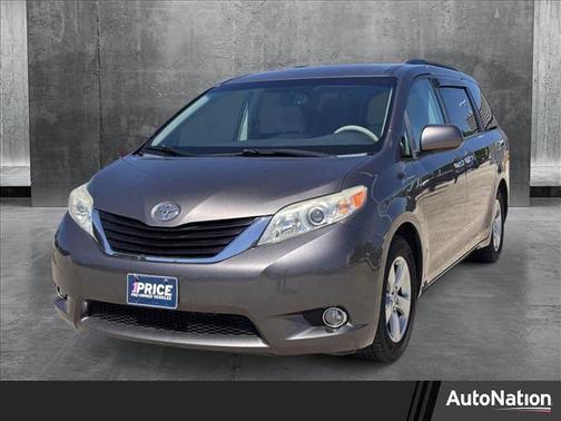 2013 Toyota Sienna LE