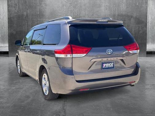 2013 Toyota Sienna LE