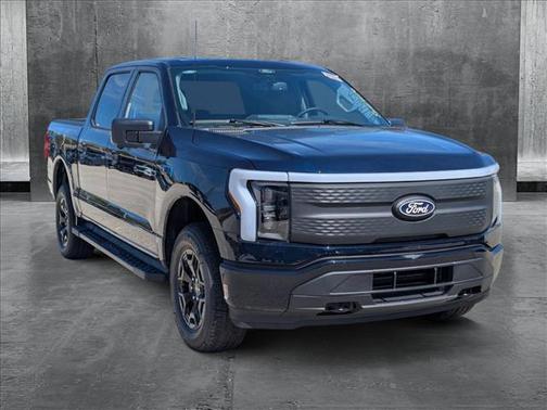 2025 Ford F-150 Lightning XLT