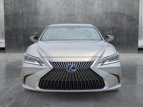 2020 Lexus ES 300h Luxury