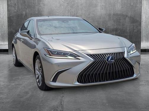 2020 Lexus ES 300h Luxury
