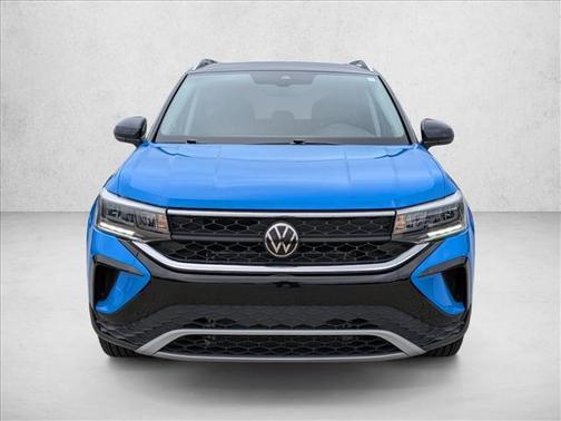 Cornflower Blue 2024 Volkswagen Taos 1.5T SE