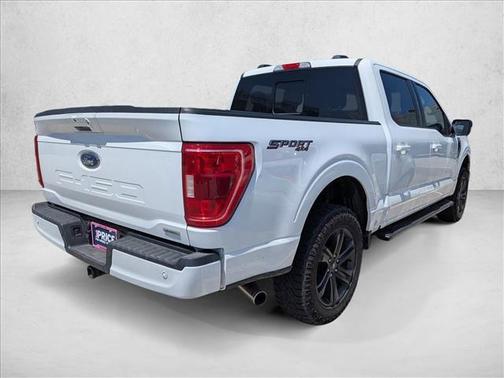 Oxford White 2022 Ford F-150 XLT