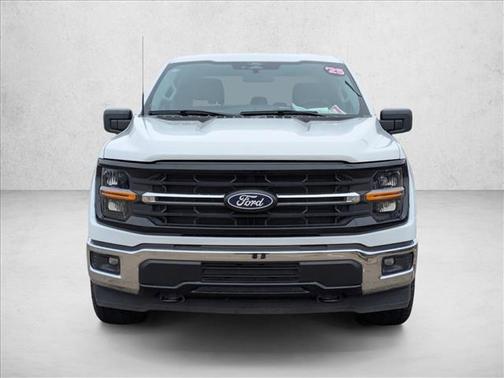 Oxford White 2025 Ford F-150 XLT