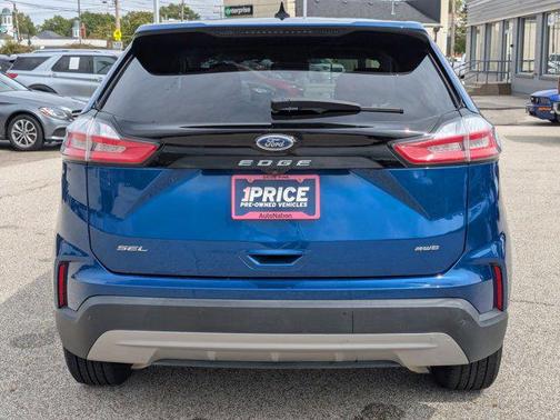 2022 Ford Edge SEL