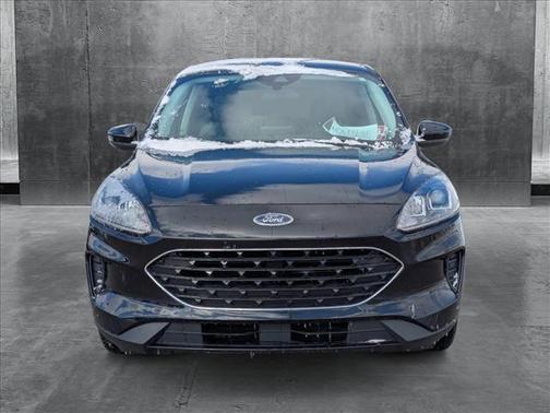 Agate Black Metallic 2022 Ford Escape SE
