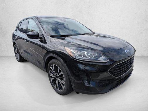 Agate Black Metallic 2022 Ford Escape SE