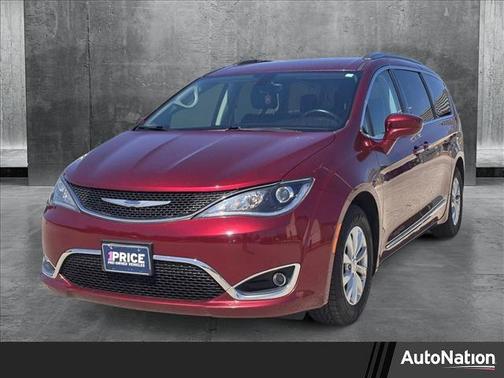 2018 Chrysler Pacifica Touring-L