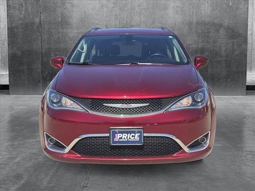 2018 Chrysler Pacifica Touring-L