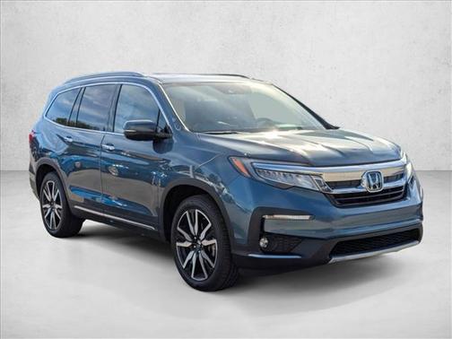 2022 Honda Pilot Touring 8-Passenger