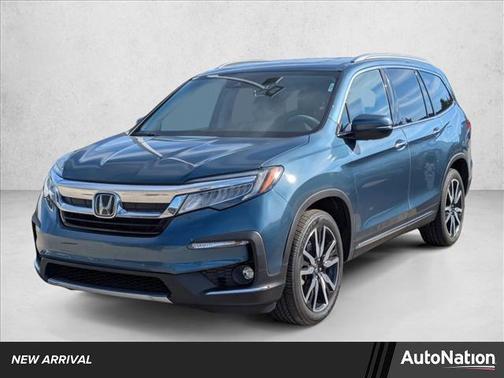 2022 Honda Pilot Touring 8-Passenger