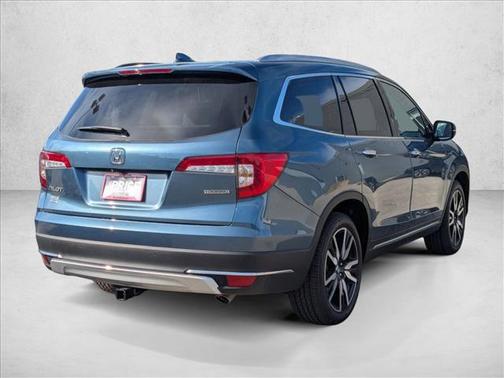 2022 Honda Pilot Touring 8-Passenger