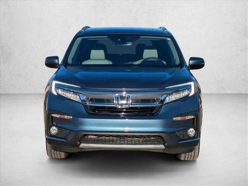 2022 Honda Pilot Touring 8-Passenger