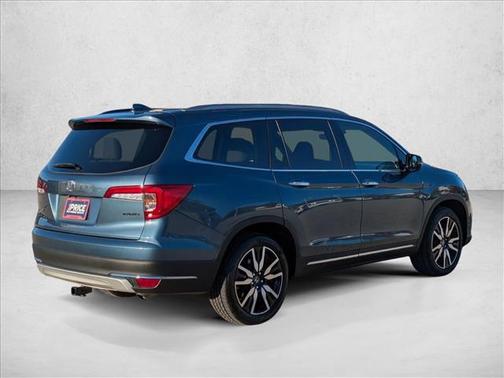 2022 Honda Pilot Touring 8-Passenger