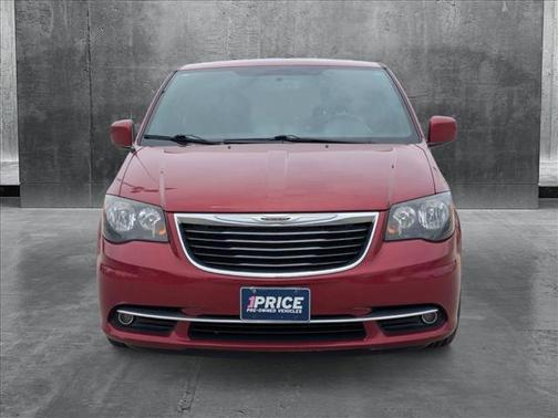 2014 Chrysler Town & Country S