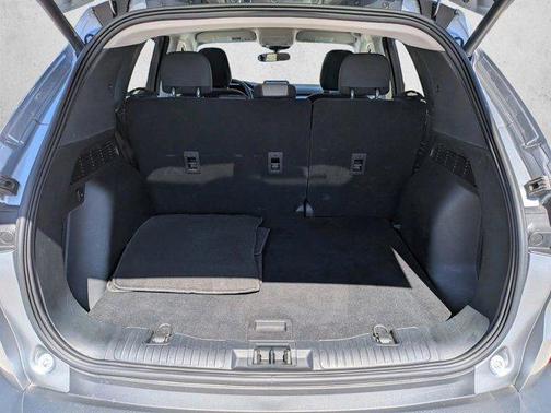 Iconic Silver Metallic 2022 Ford Escape SE
