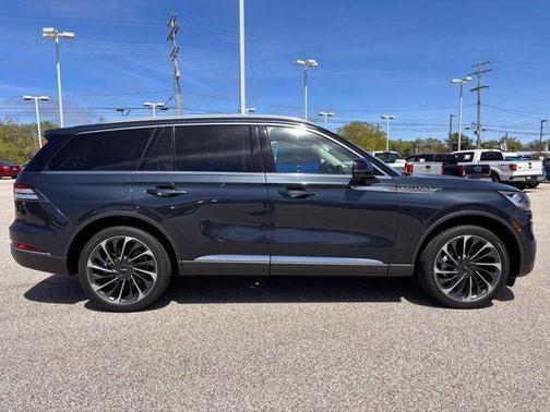 2023 Lincoln Aviator Reserve AWD