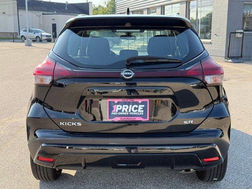 2024 Nissan Kicks SR